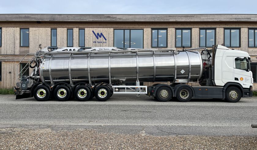 Shell Biogas AS 38,000 litre liquid manure tanker-semi trailer
