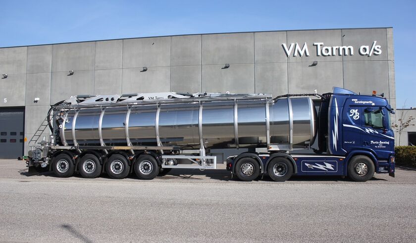 gyllevogn-foran-vm-tarm_18552.jpg